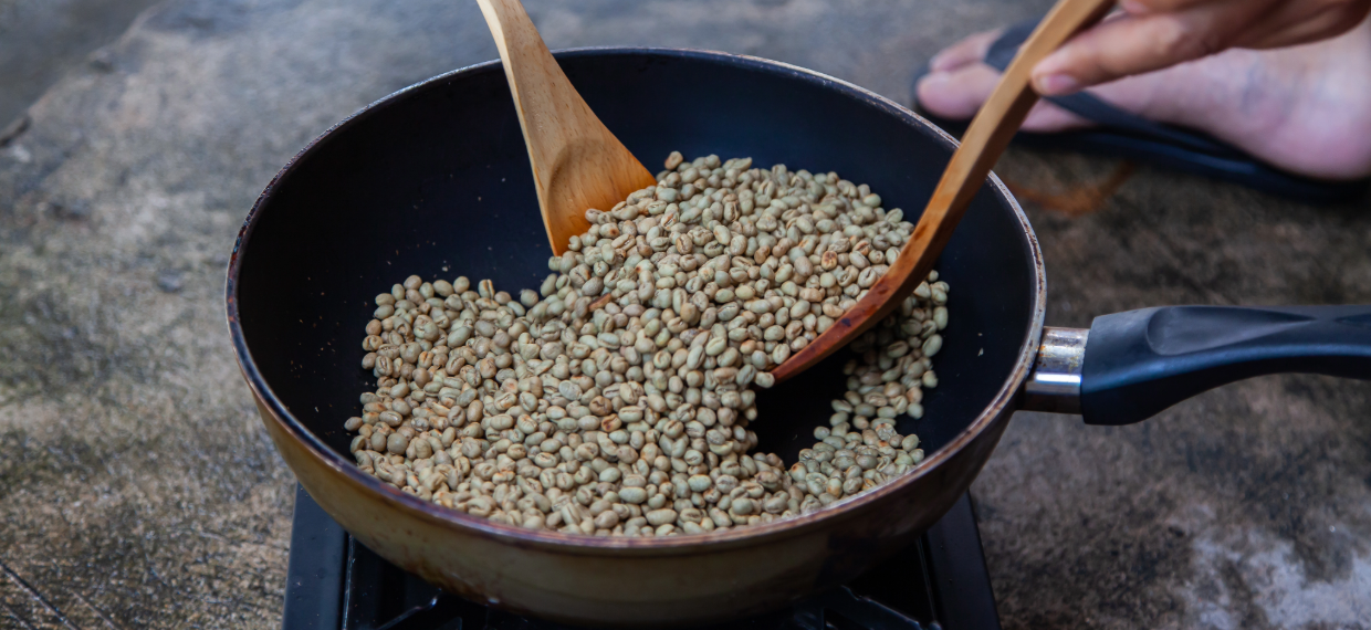 Guide til hjemmeristning: S�dan rister du selv kaffe p� panden