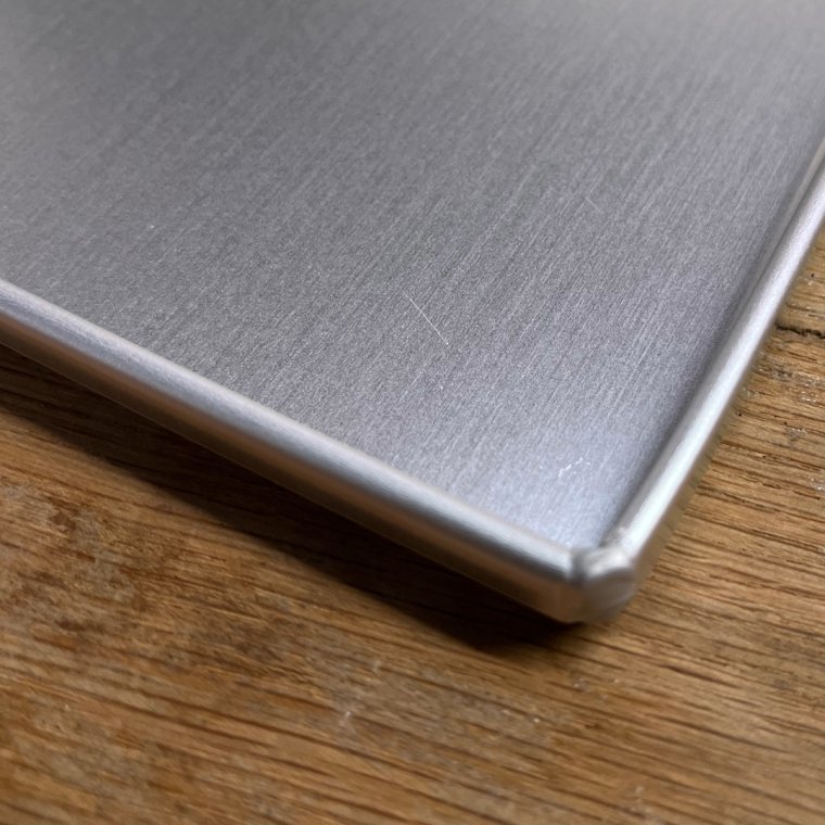 Kantplade til espressomaskiner (Beskyt din bordplade)